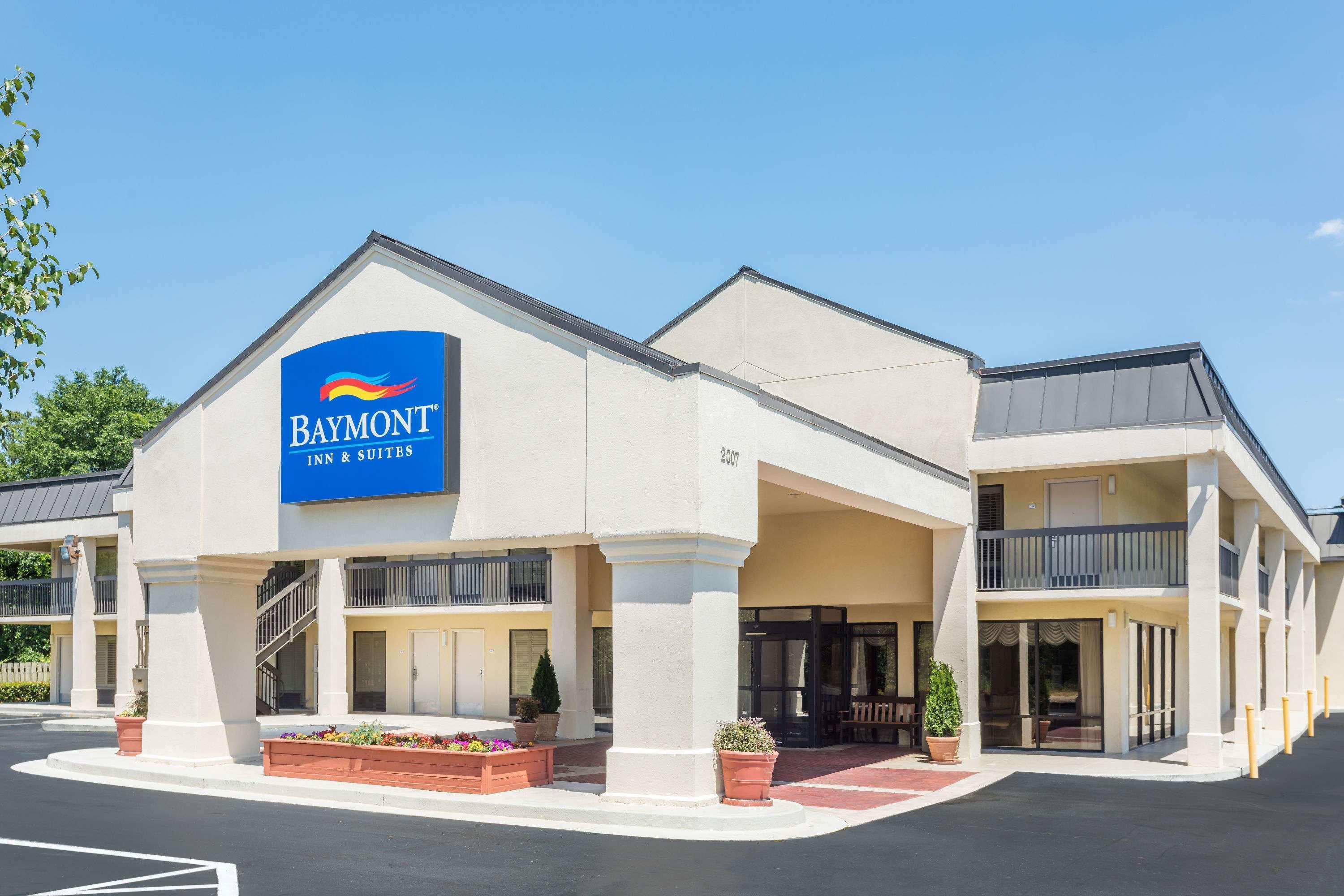 Baymont By Wyndham Griffin Hotel Buitenkant foto